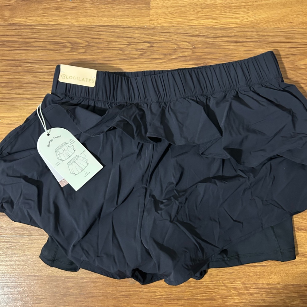 Blogilates Ruffle Shorts Large - Picture 2 of 4